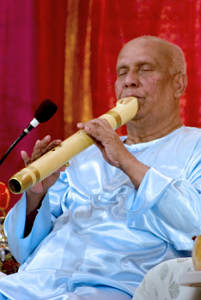 guru_bigflutepiccola.jpg